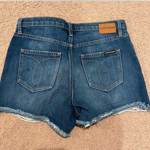 CALVIN KLEIN denim ripped short - Picture 3 of 10